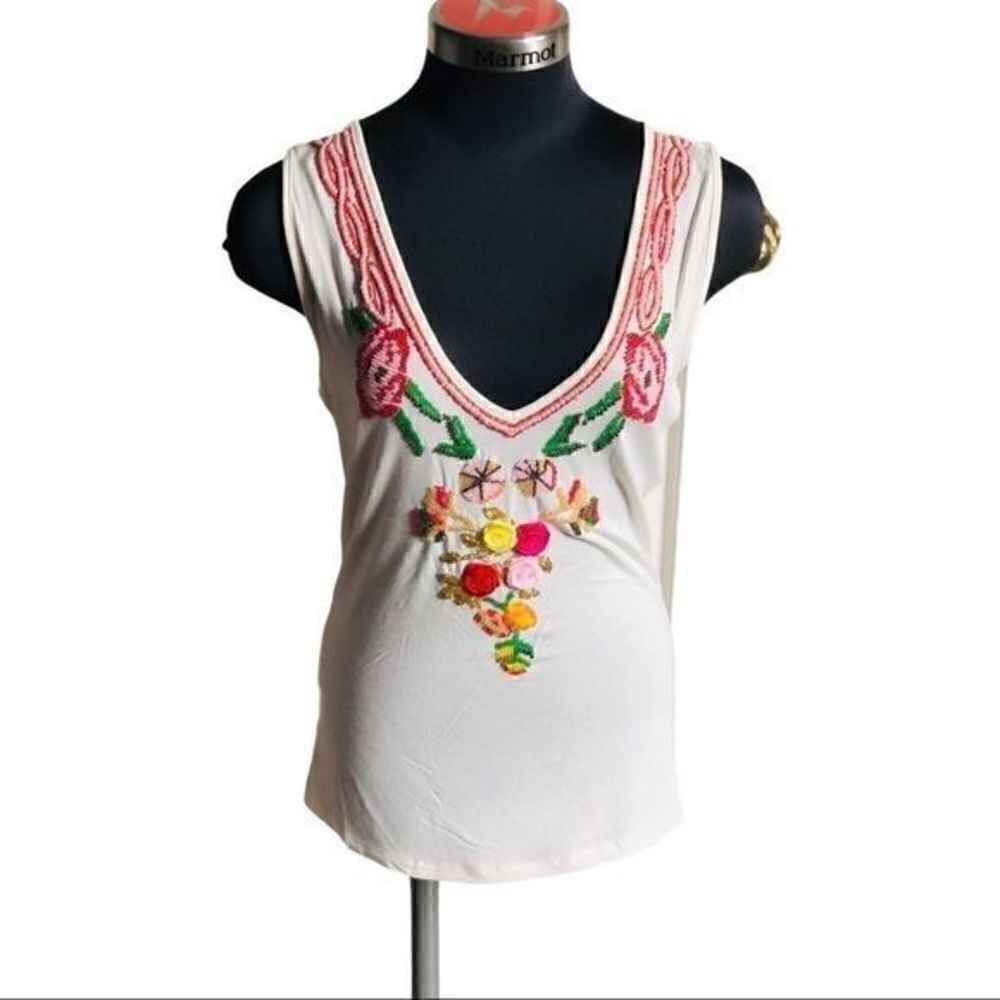 Aziz Rosette Tank Top - Picture 2 of 8